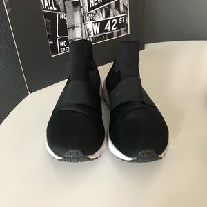 Steve Madden Sneakers